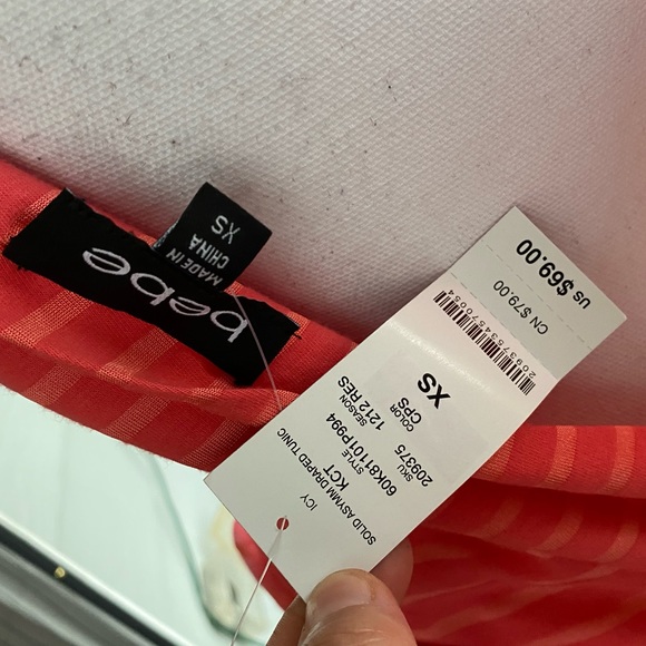 NWT BEBE TOP TUNIC SIZE EXTRA SMALL /  2️⃣ - Picture 5 of 8